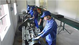 Chủ động khắc phục khó khăn hoàn thành tốt nhiệm vụ